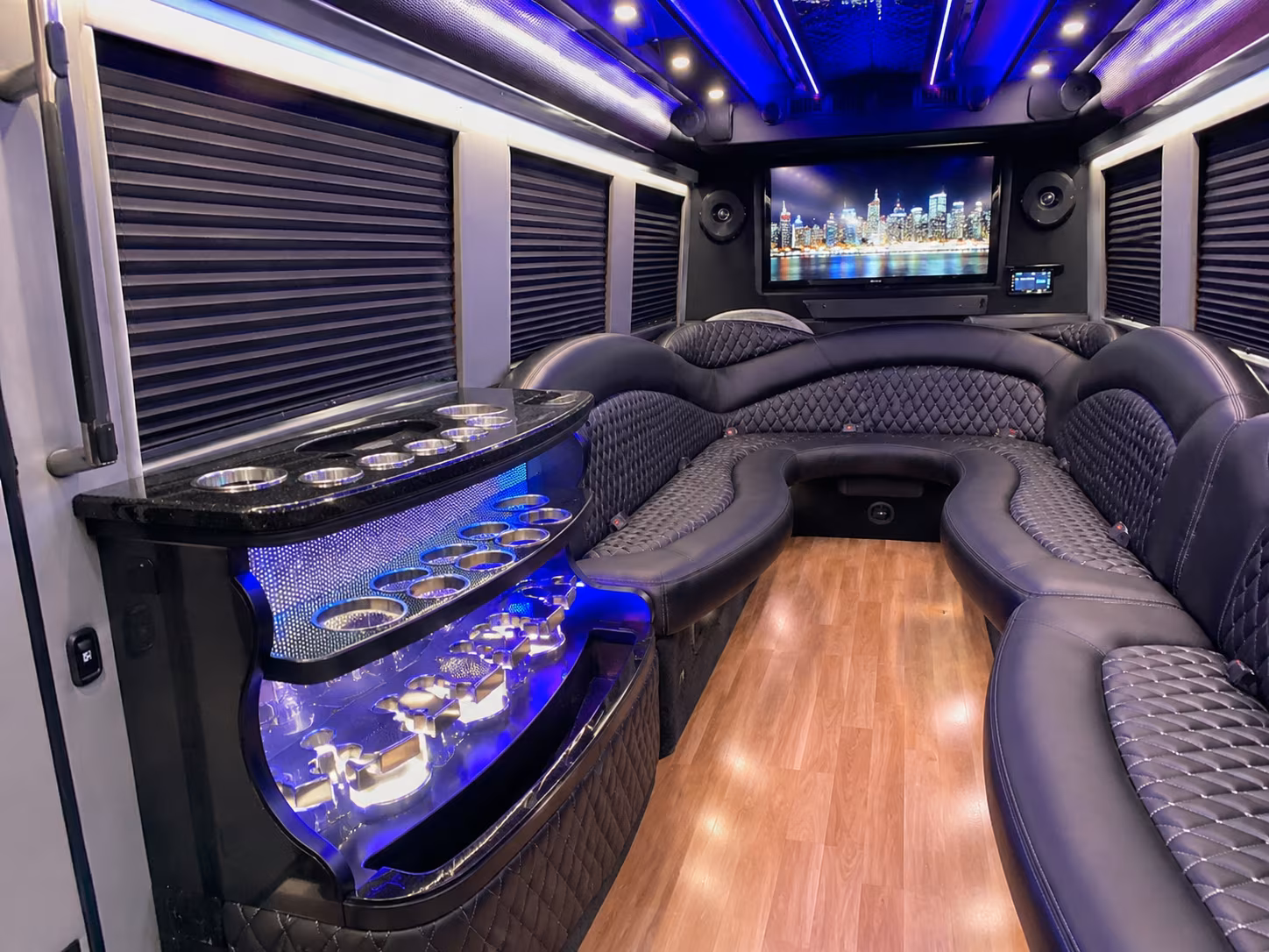 Akron Homecoming & Prom Party Bus Rentals