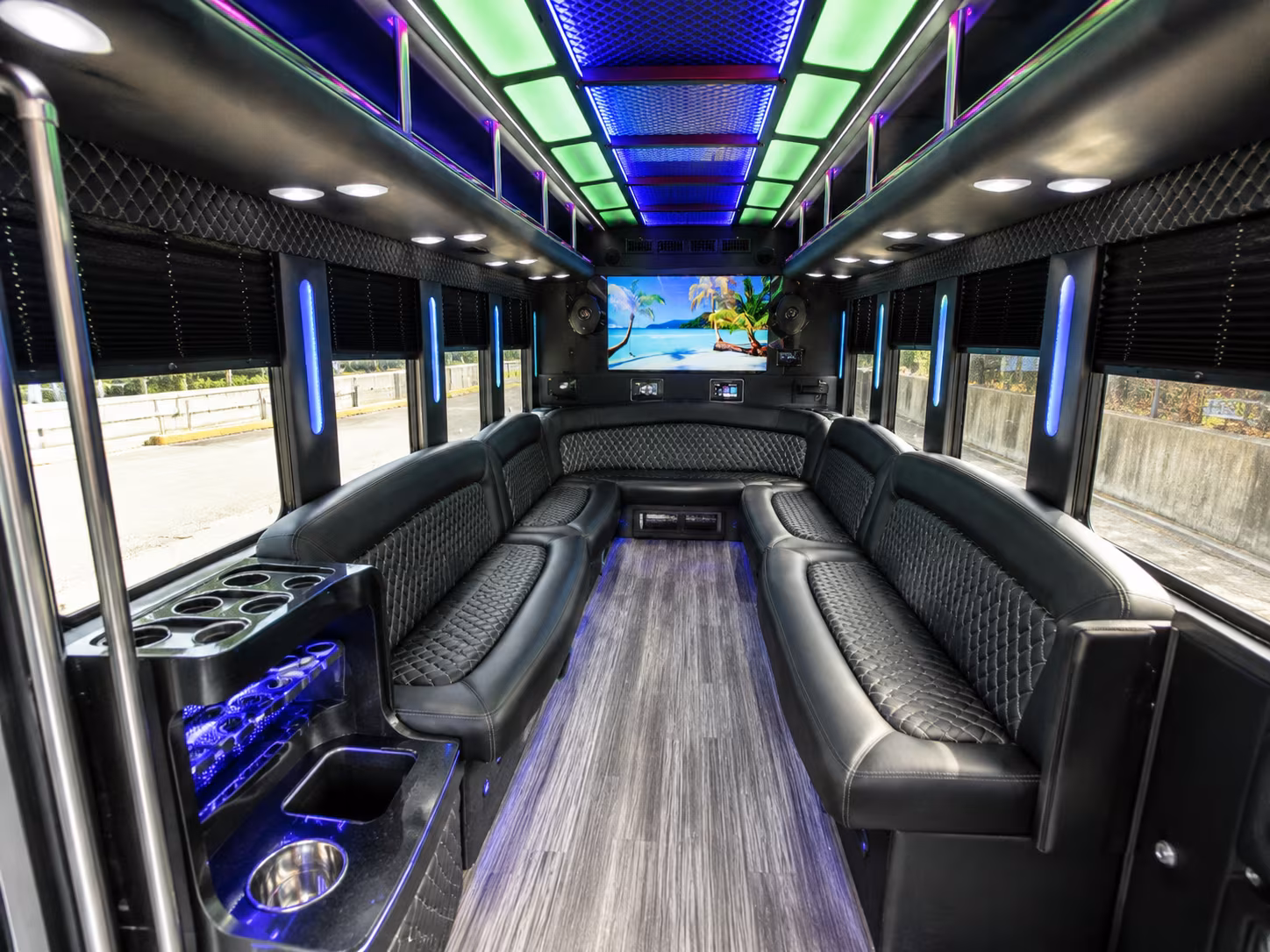 Dayton Birthday, Sweet 16, & Quinceañera Transportation onboard seating
