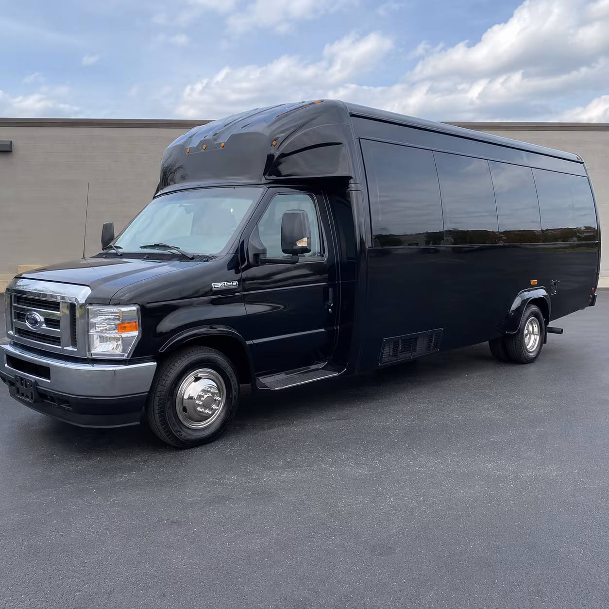 Dayton Winery Tour & Pub Crawl Transportation party bus exterior