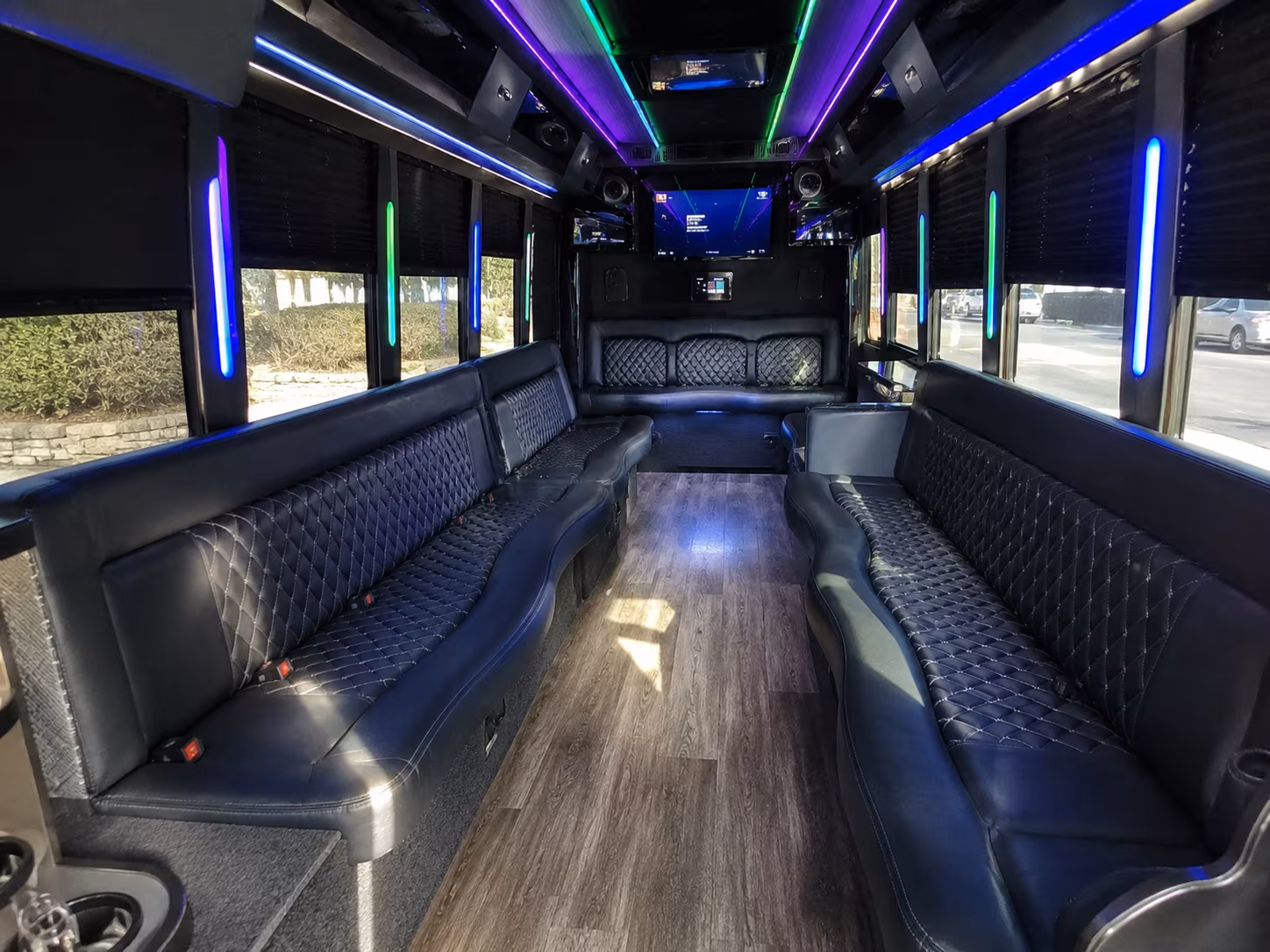 Fort Wayne Birthday, Sweet 16, & Quinceañera Party Bus Rentals