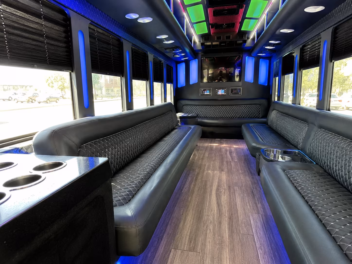 Indianapolis Birthday, Sweet 16, & Quinceañera Party Bus Rentals