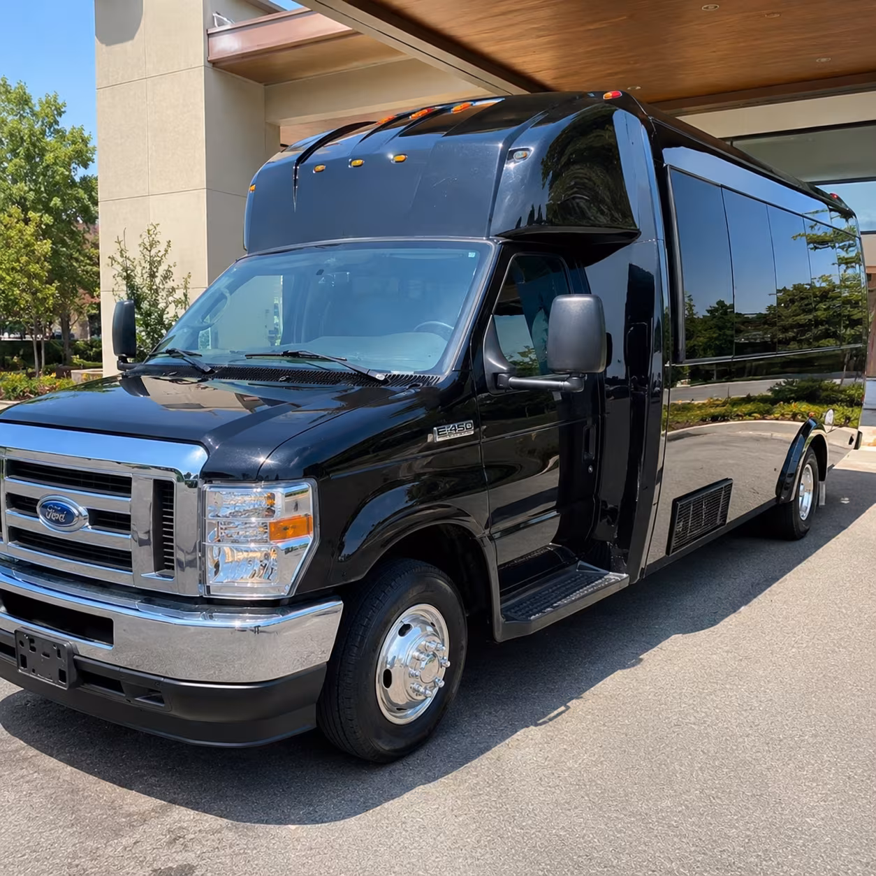 Indianapolis Party Bus Rental
